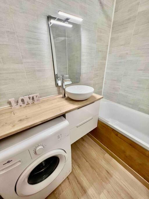 Le Genevois - Parking Gratuit Apartment Annemasse Exterior photo